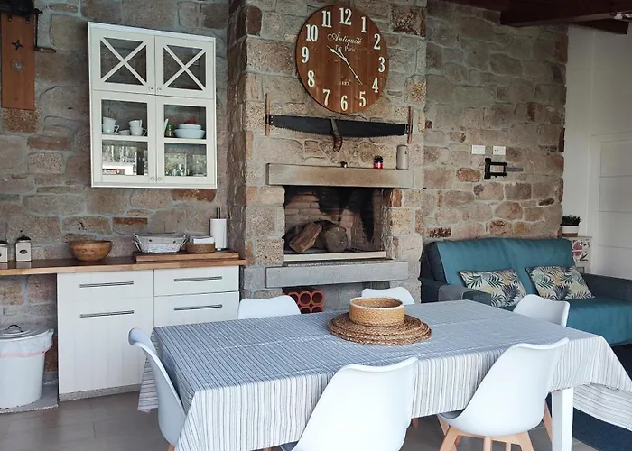 Casa De Invitados Con Asador Y Piscina De Uso Privado